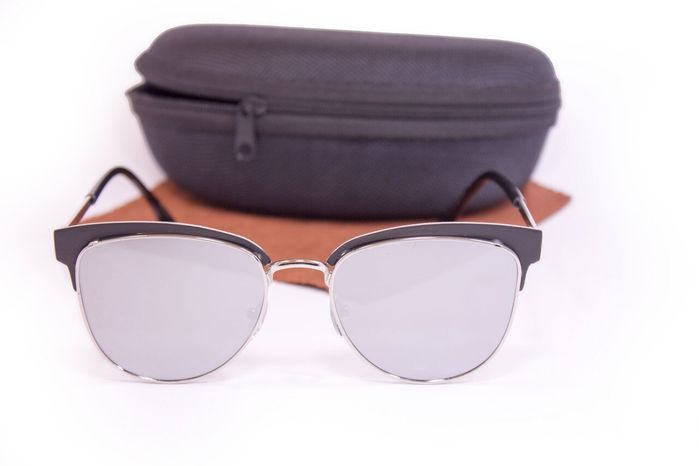 Сонцезахисні жіночі окуляри з футляром f8317-5 купити недорого в Ти Купи