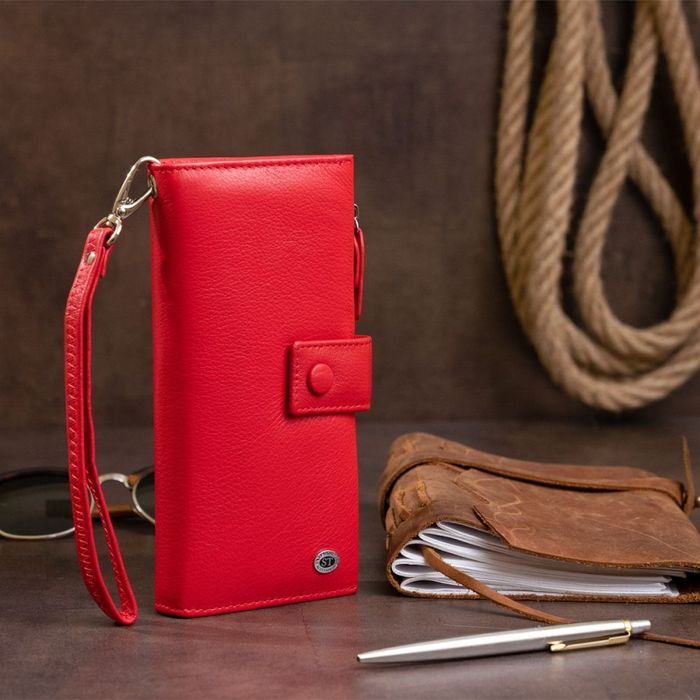 Жіночий шкіряний гаманець ST Leather 19281 Червоний купити недорого в Ти Купи