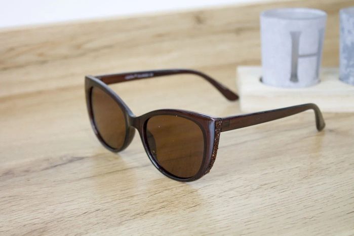 Женские солнцезащитные очки с футляром Polarized f0962-2 купить недорого в Ты Купи