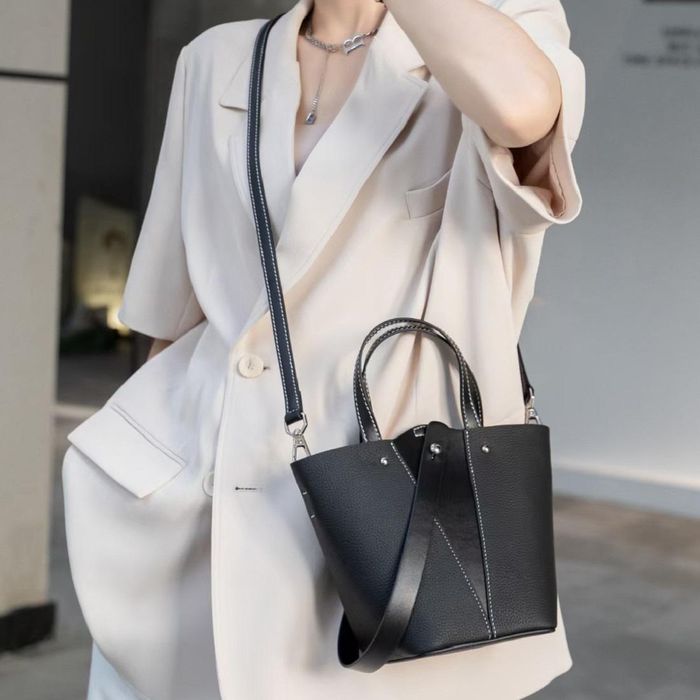 Женская классическая маленькая сумочка Olivia Leather B24-W-9802A купить недорого в Ты Купи