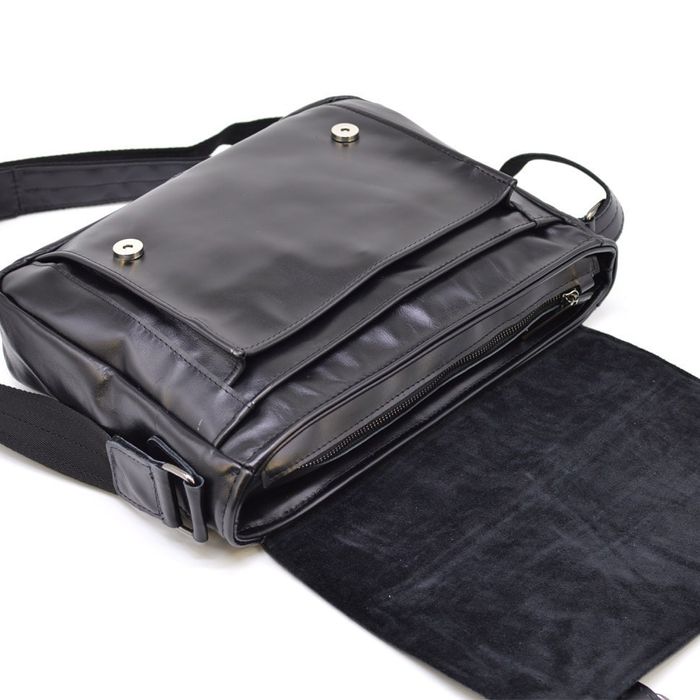 Чоловіча шкіряна сумка через плече TARWA GA-6045-3md купити недорого в Ти Купи