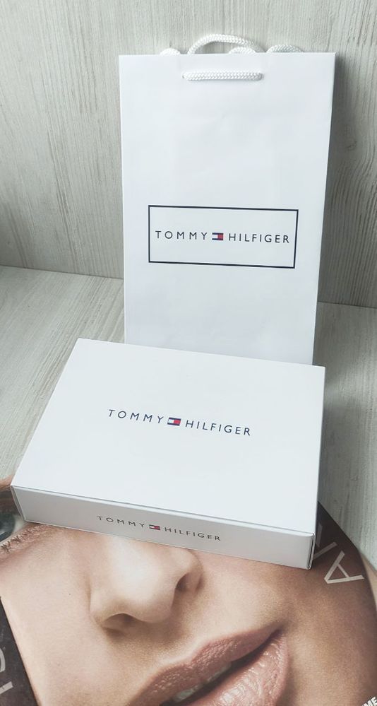 Чоловічий подарунковий набір ремінь + дві пряжки TOММІ black купити недорого в Ти Купи