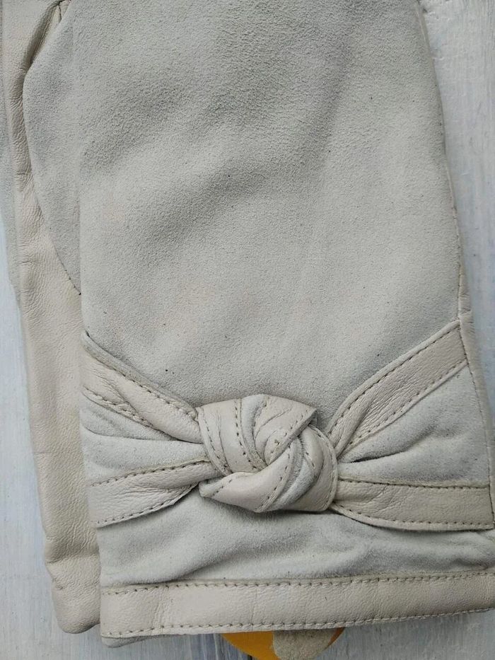 Рукавички жіночі кремові комбіновані шкіра + замша 718s2 M Shust Gloves купити недорого в Ти Купи