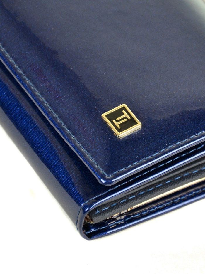 Кожаный лакированный кошелек Bretton W1 dark-blue купить недорого в Ты Купи